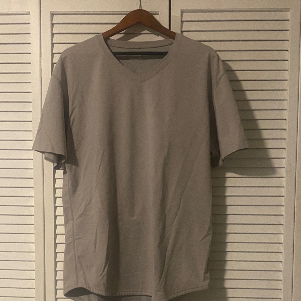 Men's BYLT  greyV-Neck ATHLETIC T-Shirt